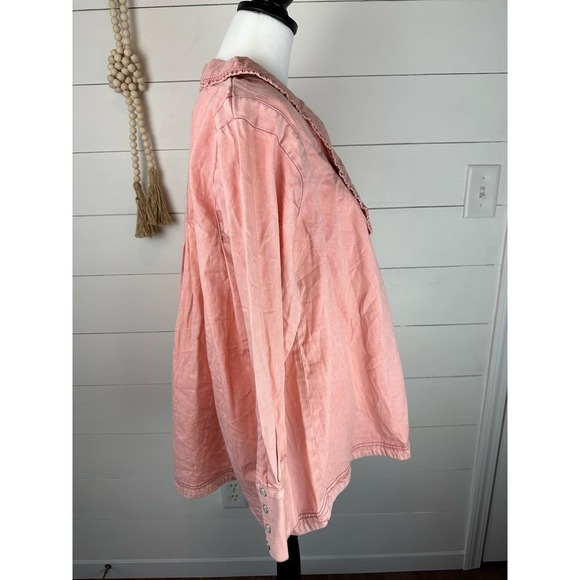 NWT FREE PEOPLE Charlie Denim Button-Down Shirt Rose SMALL - Picture 6 of 9